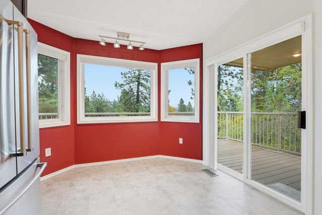 5202 N Hutton View Ln, Spokane, WA 99212