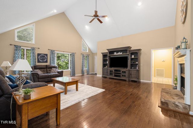 406 Gustavis Court, Kingsport, TN 37664