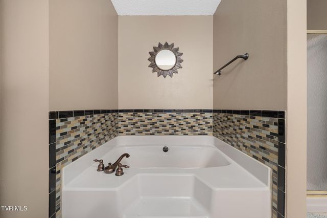 406 Gustavis Court, Kingsport, TN 37664
