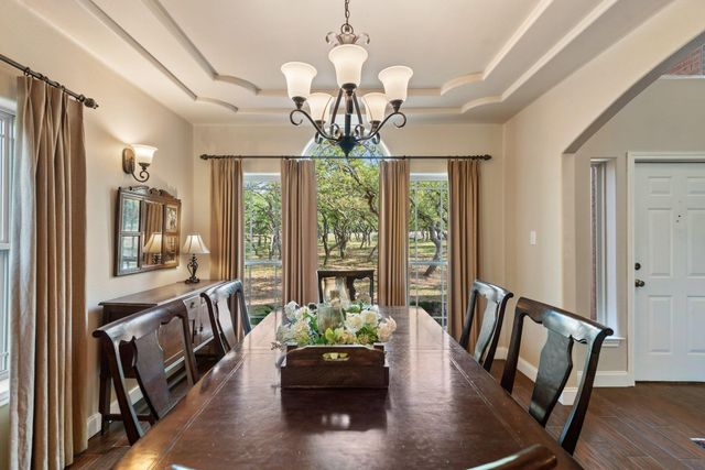 507 Saddlehorn DR, Dripping Springs, TX 78620