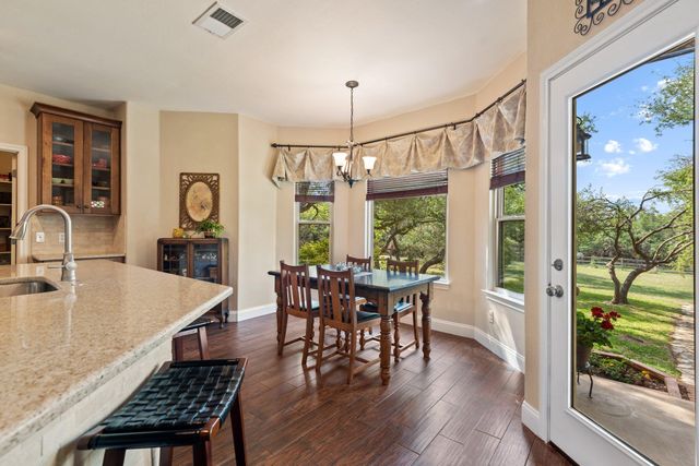 507 Saddlehorn DR, Dripping Springs, TX 78620