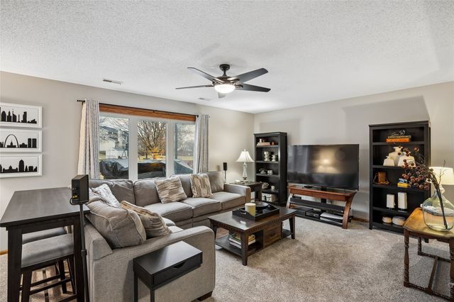 2118 NW School Street, Ankeny, IA 50023