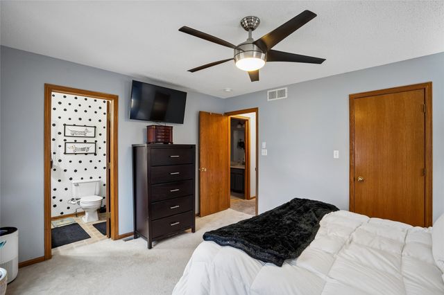 2118 NW School Street, Ankeny, IA 50023