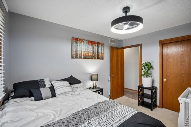 2118 NW School Street, Ankeny, IA 50023