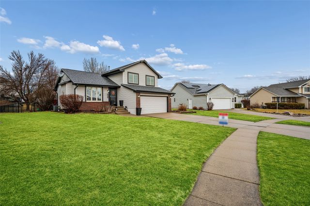 2118 NW School Street, Ankeny, IA 50023