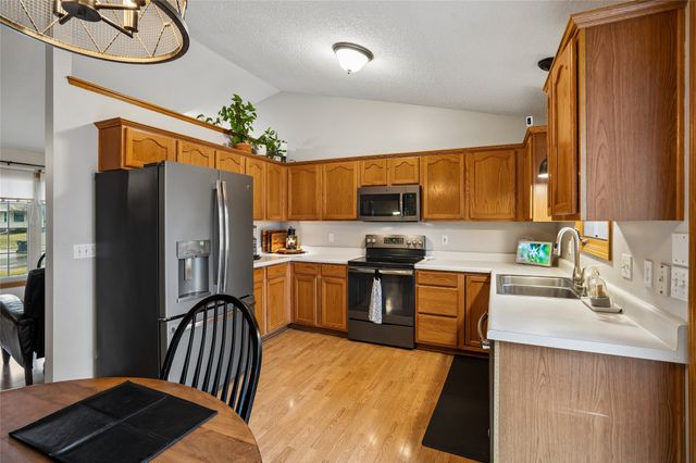 2118 NW School Street, Ankeny, IA 50023