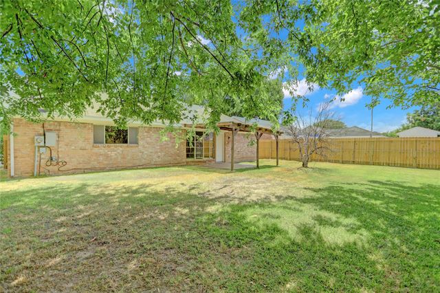6919 Silver Star Drive, Houston, TX 77086