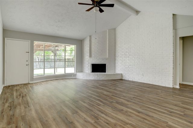 6919 Silver Star Drive, Houston, TX 77086