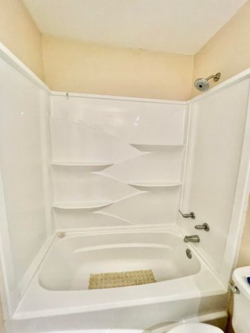 210 Pelham Road 214A, Fort Walton Beach, FL 32547