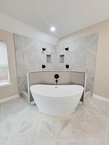 21 W VAN HUESEN DR, Memphis, TN 38109