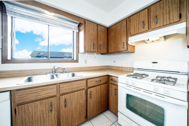 15712 PEGGY Lane 6, Oak Forest, IL 60452