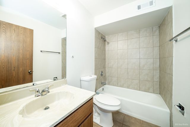 15712 PEGGY Lane 6, Oak Forest, IL 60452