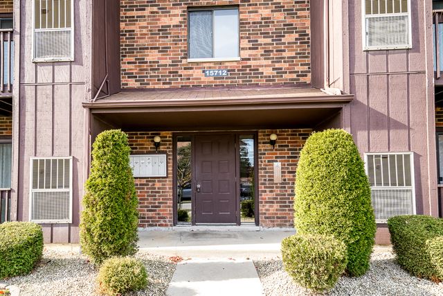 15712 PEGGY Lane 6, Oak Forest, IL 60452