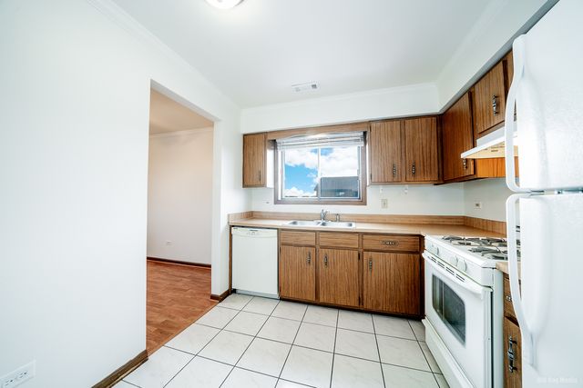 15712 PEGGY Lane 6, Oak Forest, IL 60452