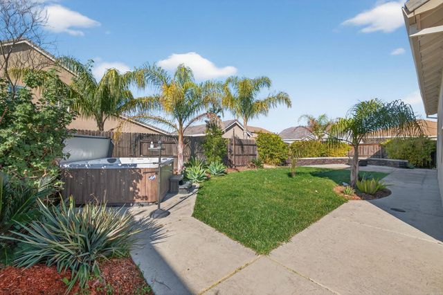 3137 Quincy Ave, Roseville, CA 95747
