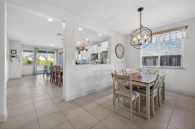 3137 Quincy Ave, Roseville, CA 95747