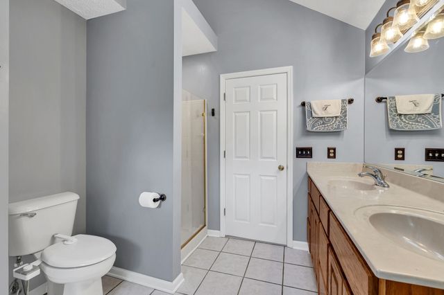 5917 Banning Cir, Antioch, TN 37013