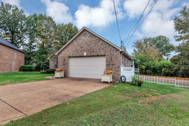 5917 Banning Cir, Antioch, TN 37013