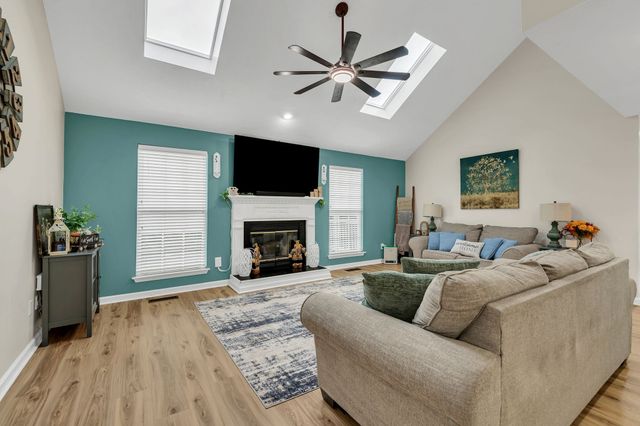 5917 Banning Cir, Antioch, TN 37013