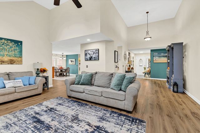 5917 Banning Cir, Antioch, TN 37013