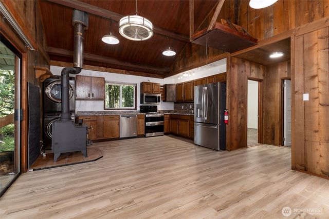 2461 W Deegan Road W, Shelton, WA 98584