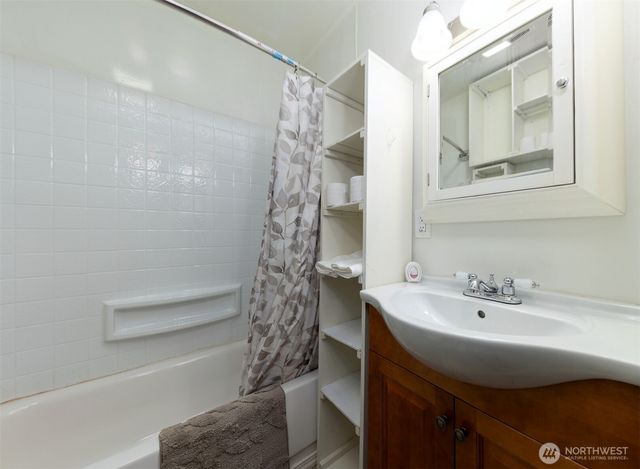 2461 W Deegan Road W, Shelton, WA 98584
