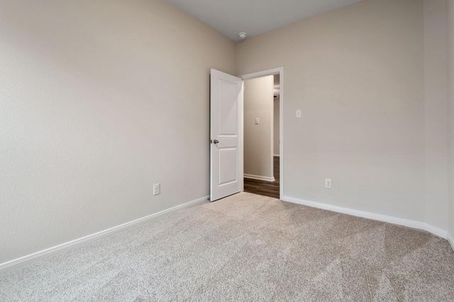 15862 Berry Hill Drive, Conroe, TX 77303