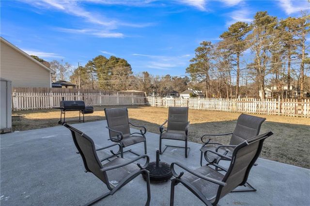 3888 Moos creek, Loganville, GA 30052