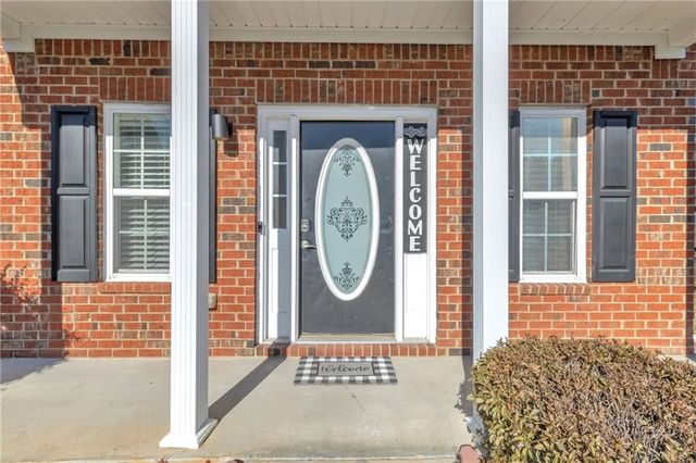 3888 Moos creek, Loganville, GA 30052