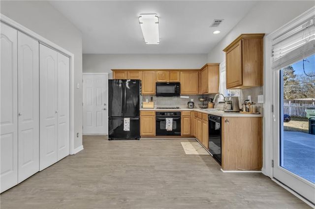 3888 Moos creek, Loganville, GA 30052