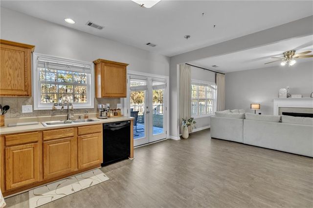 3888 Moos creek, Loganville, GA 30052