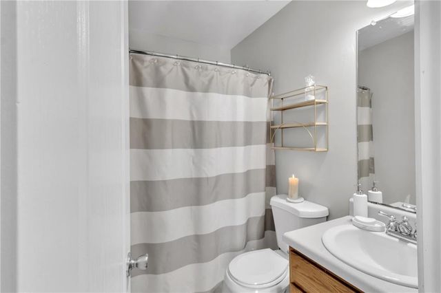 3888 Moos creek, Loganville, GA 30052