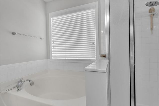 3888 Moos creek, Loganville, GA 30052