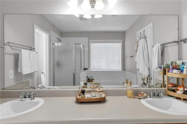 3888 Moos creek, Loganville, GA 30052