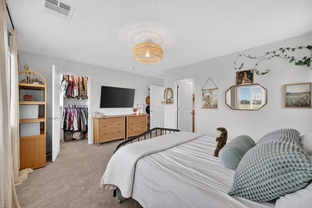 5400 Molino Cir, Roseville, CA 95747