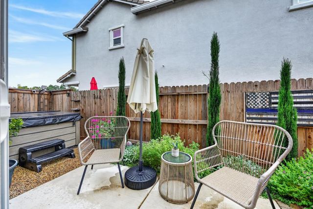 5400 Molino Cir, Roseville, CA 95747