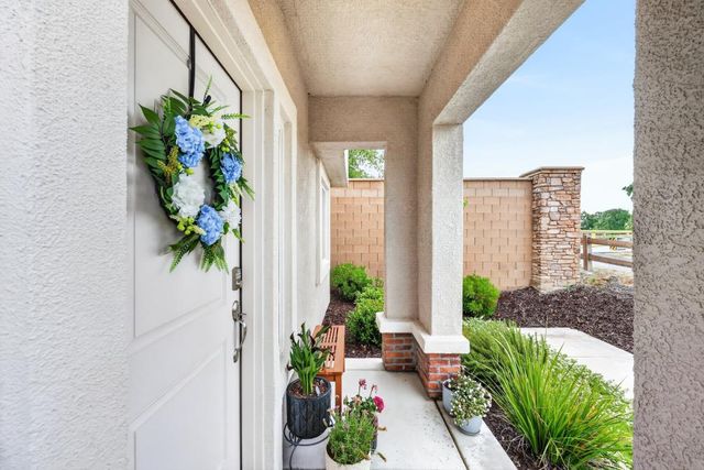 5400 Molino Cir, Roseville, CA 95747