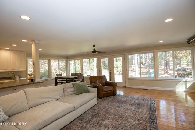 209 Selkirk Trail, Southern Pines, NC 28387