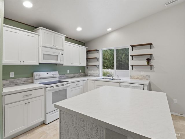 1679 W Sahara Dr., Kuna, ID 83634