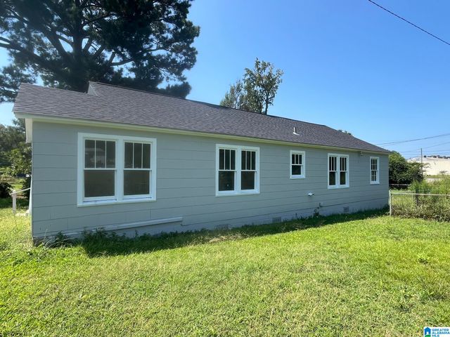 9 N CANNON AVENUE N, Sylacauga, AL 35150