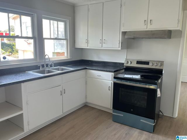 9 N CANNON AVENUE N, Sylacauga, AL 35150