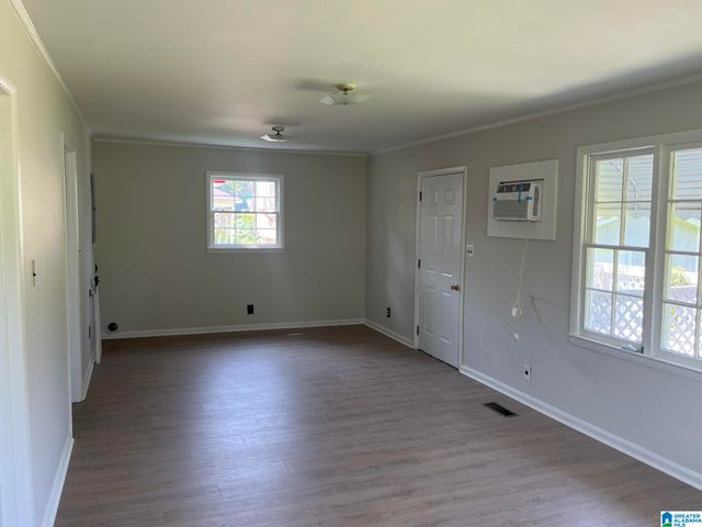 9 N CANNON AVENUE N, Sylacauga, AL 35150