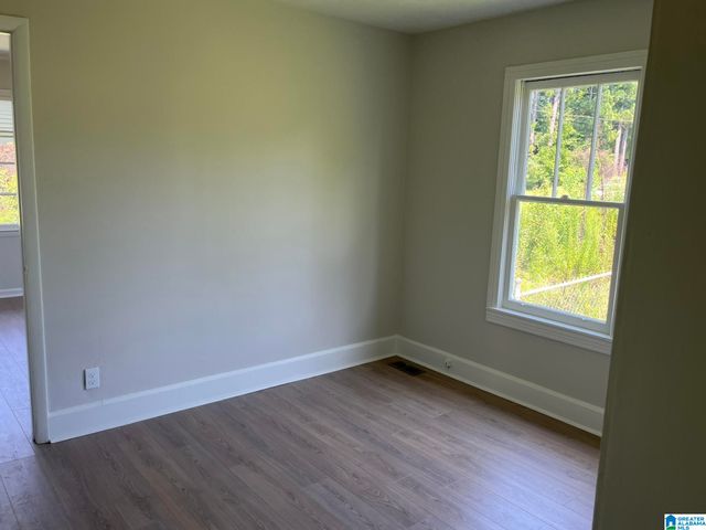 9 N CANNON AVENUE N, Sylacauga, AL 35150