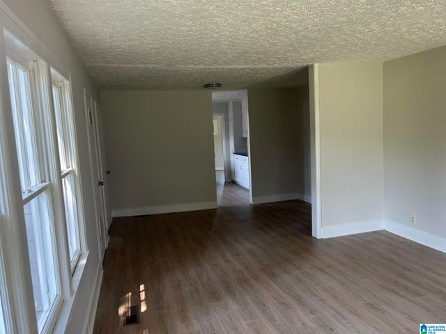 9 N CANNON AVENUE N, Sylacauga, AL 35150