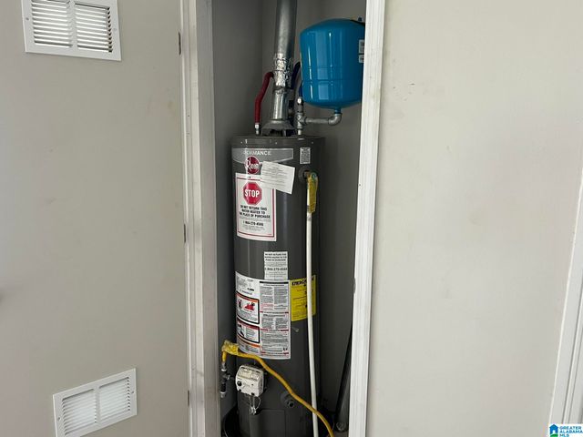 9 N CANNON AVENUE N, Sylacauga, AL 35150