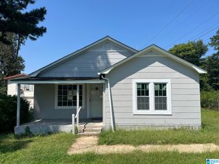9 N CANNON AVENUE N, Sylacauga, AL 35150