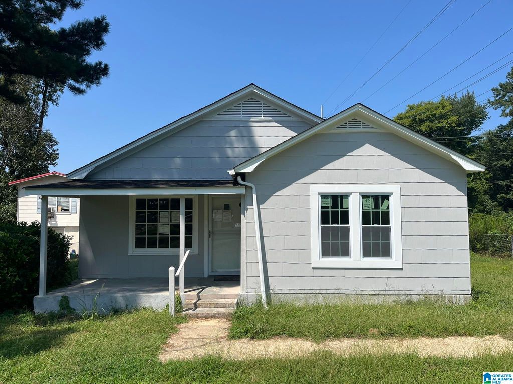 9 N CANNON AVENUE N, Sylacauga, AL 35150