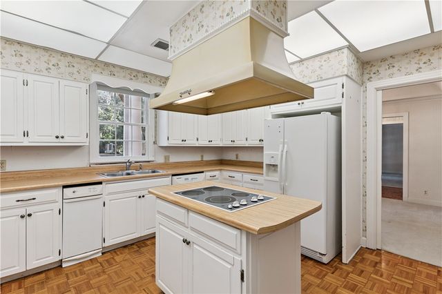 109 King Cotton Road, Brunswick, GA 31525