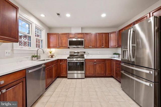 6489 SHARON KAY CT, Alexandria, VA 22310