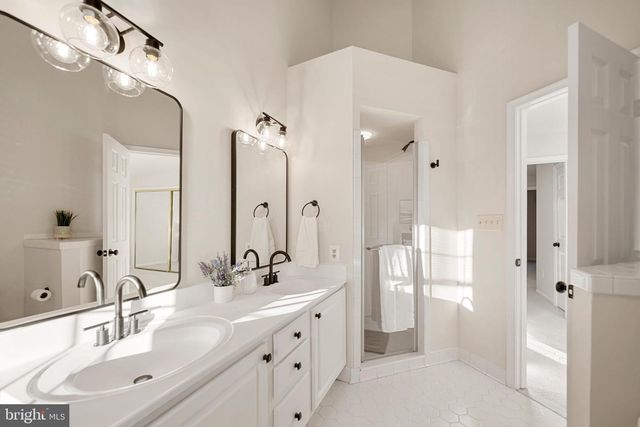 6489 SHARON KAY CT, Alexandria, VA 22310